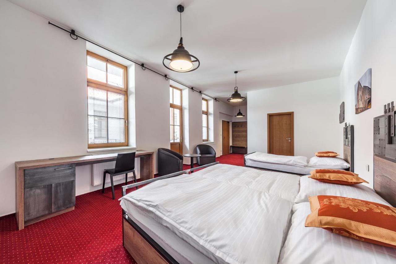 Hotel Mariansky Dvur Uherske Hradiste Exterior photo