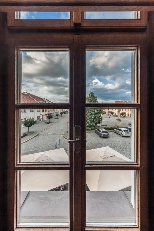 Hotel Mariansky Dvur Uherske Hradiste Exterior photo