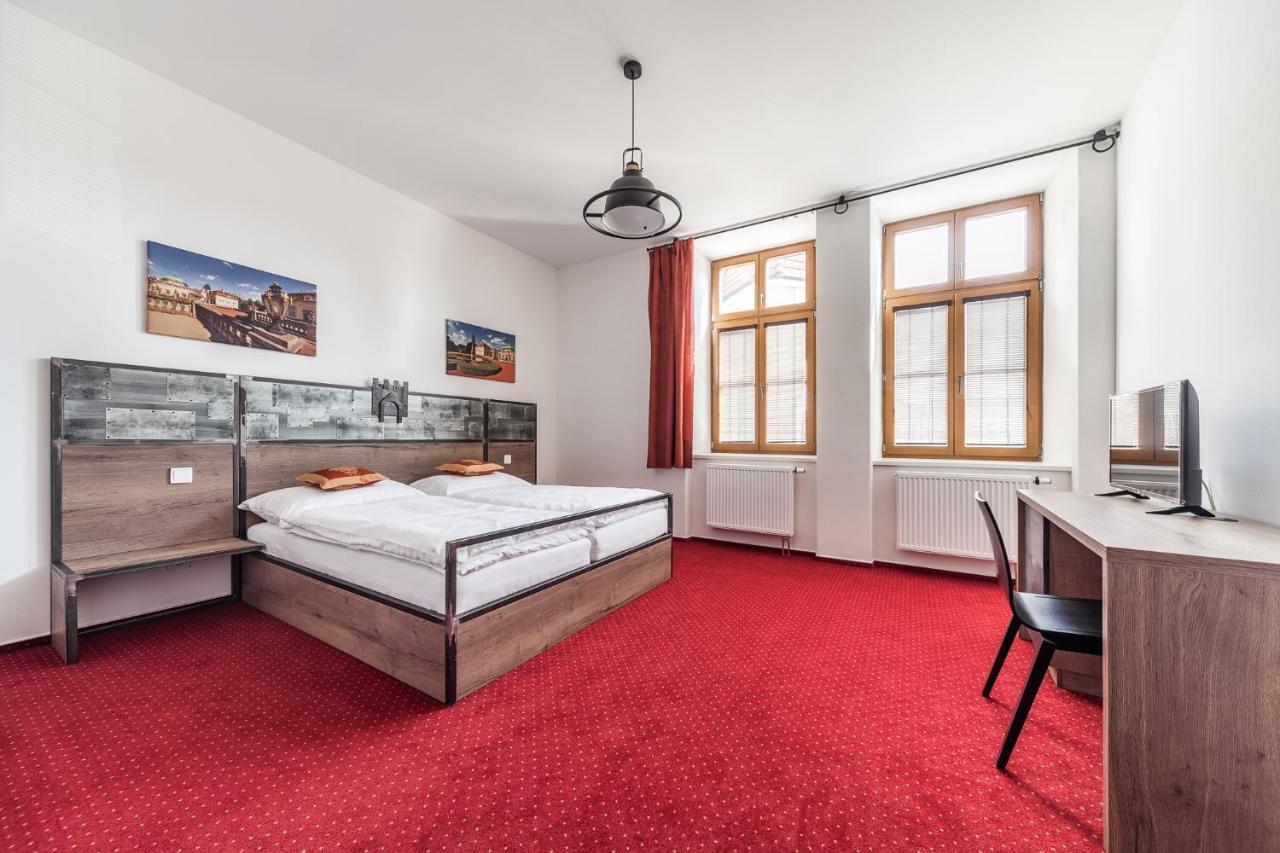 Hotel Mariansky Dvur Uherske Hradiste Exterior photo
